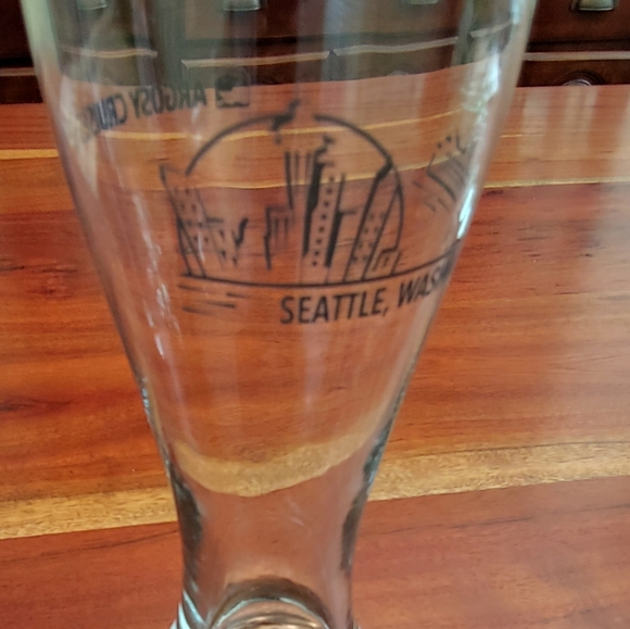 Seattle Washington Tall Beer Glasses - Picture 4 of 7